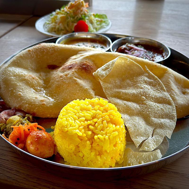 ナン＆小ライス(カレーラボラトリー 笑夢 かわまちてらす店)