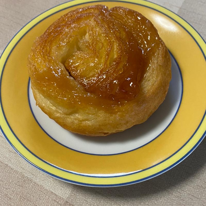 発酵バター香るクイニーアマン(ワイストア 津島駅東店)