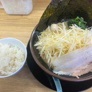 醤油ネギラーメン