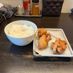 唐揚げセット(博多とんこつ 豚の足跡)