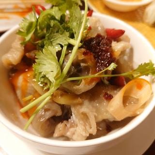 鶏足とレモングラス浸る(フォーおいしい堀切菖蒲園)