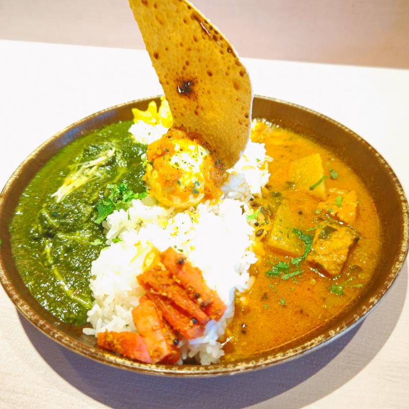 スパイスカリーライス(鰤・パラックチキン)(インドカリーダイニング Cobara-Hetta MEGAドンキ港山下ナナイロ店)