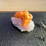 鱧の炙りウニのせ