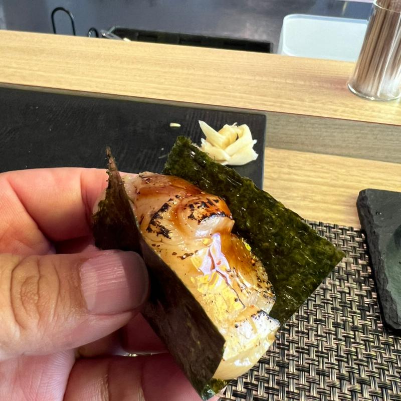 帆立の海苔巻き(鮓 くおん)