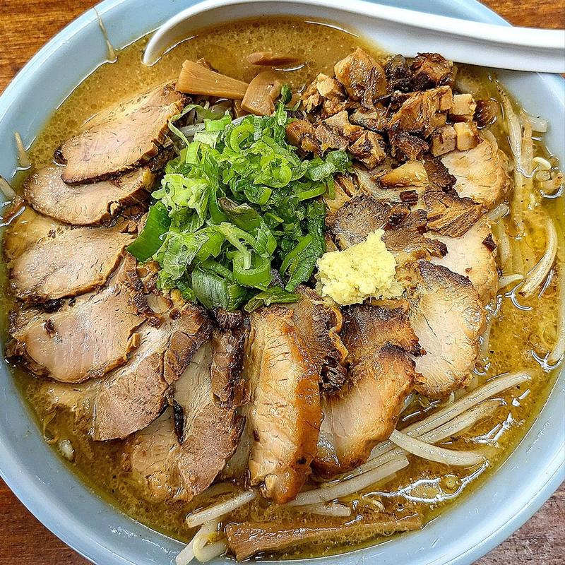 味噌ラーメン チャーシュー もやし(温故知新)