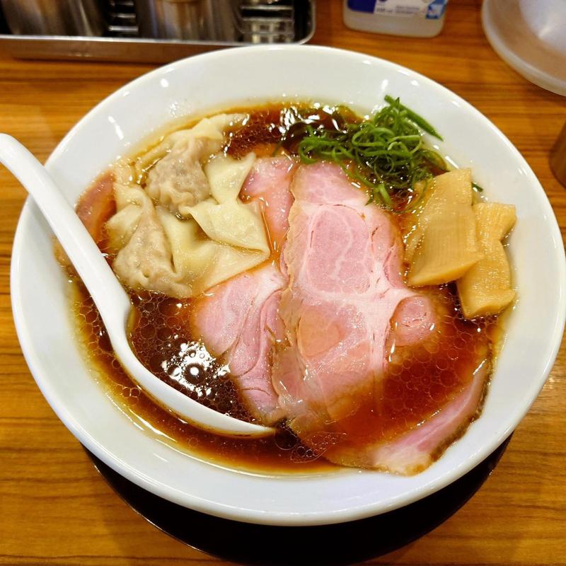 丸鶏醤油 ワンタン(中華そば ココカラサキゑ)