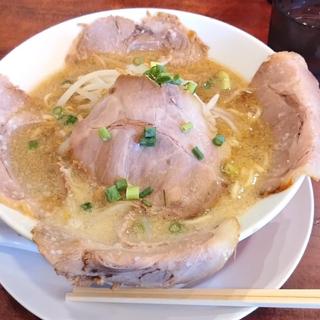 チャーシューメン(ラーメン本間)