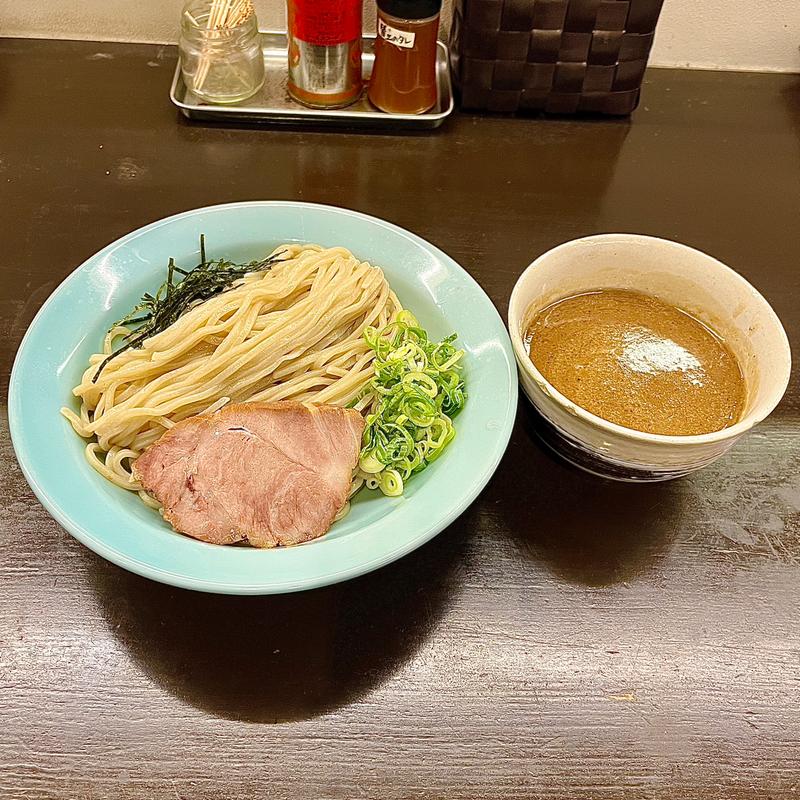 煮干豚つけ麺 大盛 (博多とんこつ 豚の足跡)