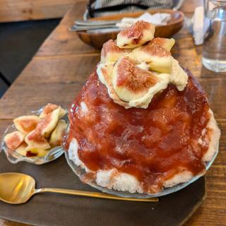いちじくみるく氷レギュラーサイズ(こっそりカレー)