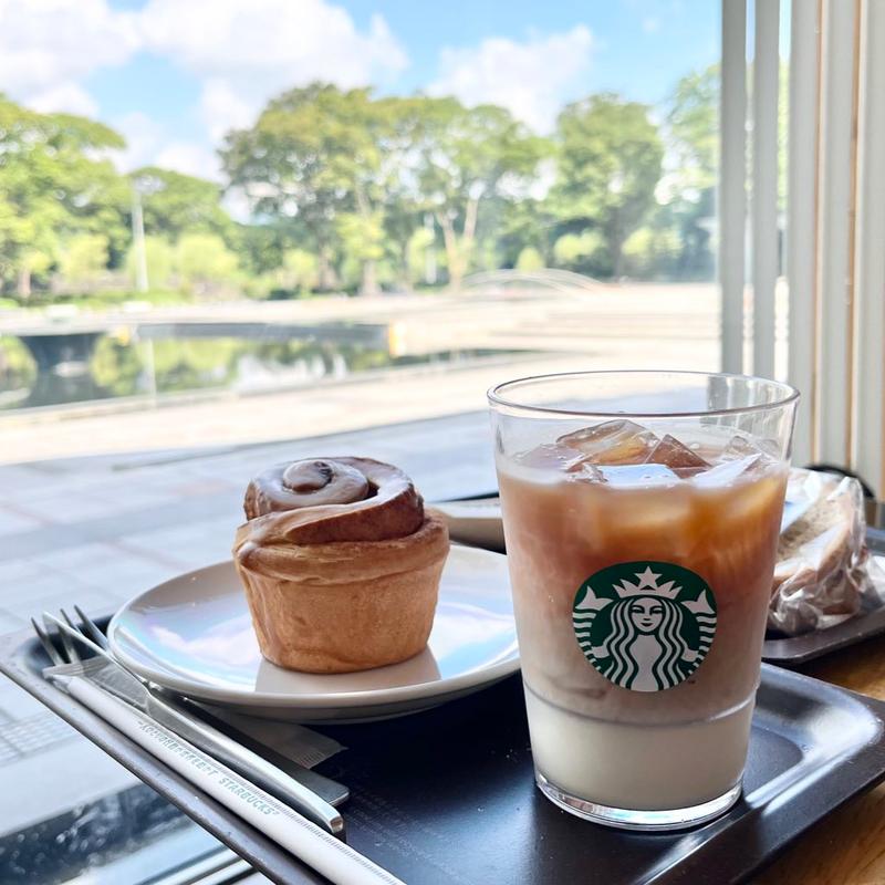 シナモンロール(スターバックスコーヒー 皇居外苑 和田倉噴水公園店)