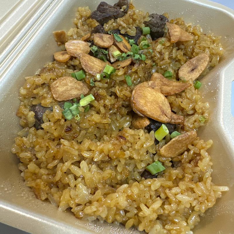 鉄板ガーリックビーフライス(ハラペコステーキ 渋谷店)