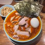 辛味チャーシュー4辛+メンマ+茹で卵+海苔(えっちゃんラーメン。田町店)