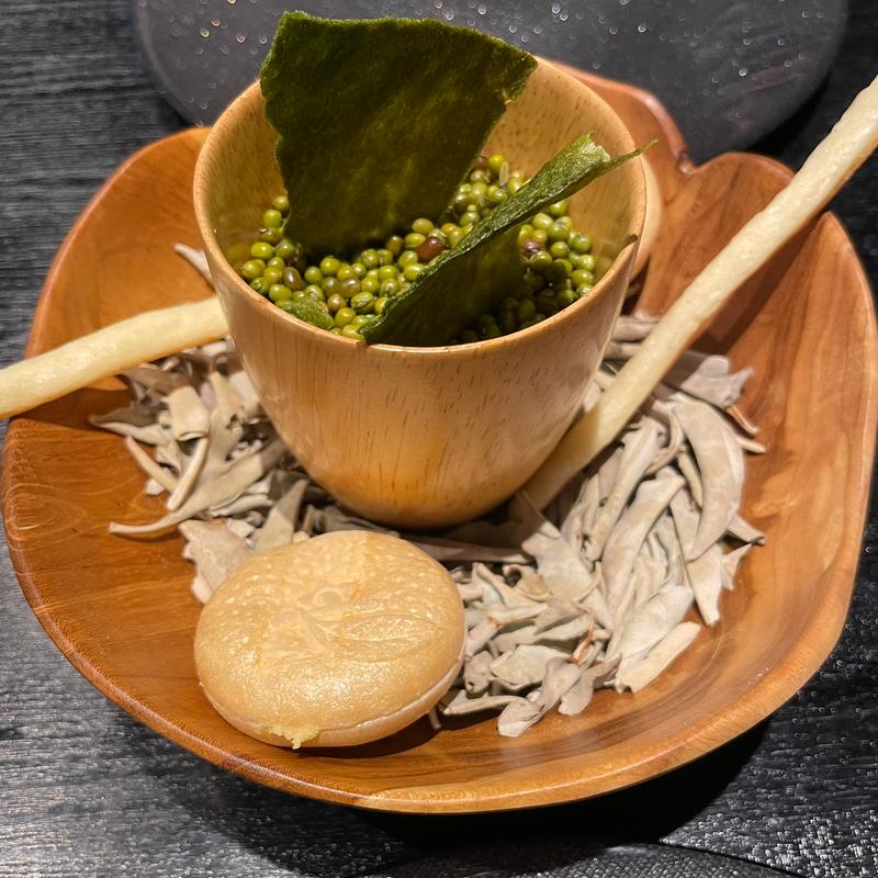 アミューズ(PLUS ULTRA（プルス・ウルトラ）)