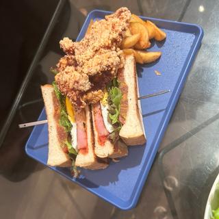 Sandwiches(ベーコン&エッグ)(エヌオーエヌハンバーガーカフェ （NON HAMBURGER CAFE）)