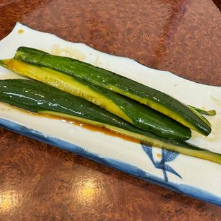 きゅうりの一本漬け(ミスター・ギョーザ)
