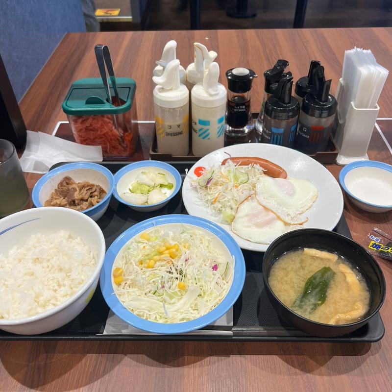 ソーセージエッグW定食　牛小鉢　朝特生野菜(松屋 浅草国際通り店 )