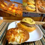 もっちりチーズのクアトロチーズフランス＆カタツムリパン