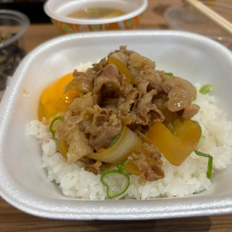 牛たまかけ朝食(すき家 下北沢店)