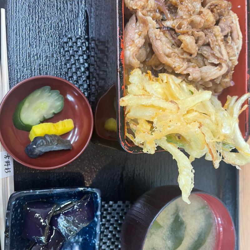 ヤマトポーク生姜焼き重(レストラン　ときん )