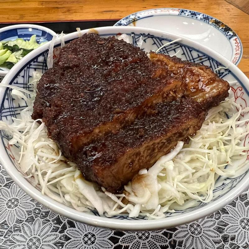 上ヒレキャベツソースカツ丼(元祖煮込みソースかつ丼の店なかじま)