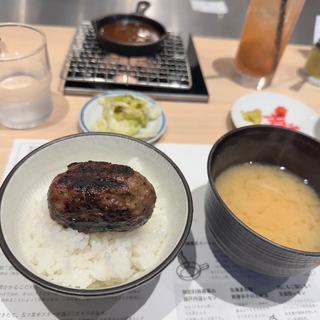 牛タンハンバーグ食べ比べ定食(ハンバーグ 嘉 表参道 ( Hamburg YOSHI Omotesando ))