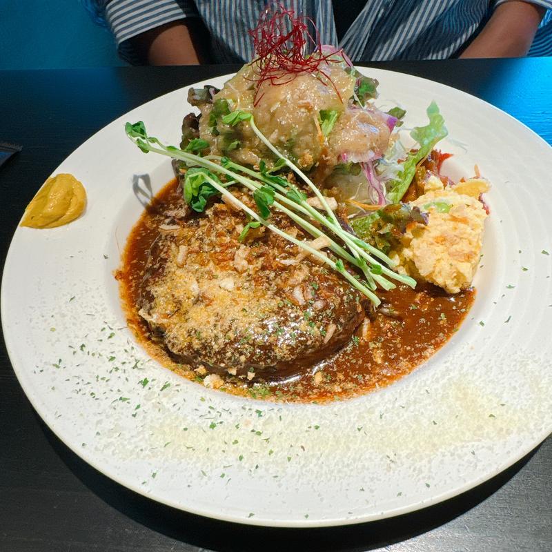 特製ふわふわハンバーグ　デミグラスソース(山田ヒロキチ商店)