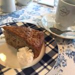 バナナとクルミのケーキ