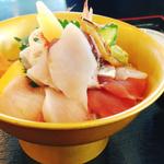 海鮮丼(はな房)