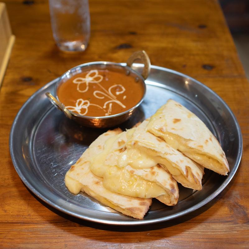 日替りセット チーズナンに変更(インドネパール料理ペルティブルシナモン（Indian nepali restaurant PALATABLE CINNAMON）)