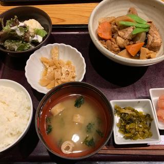 がめ煮定食(博多もつ鍋やまや 御堂筋本町店)