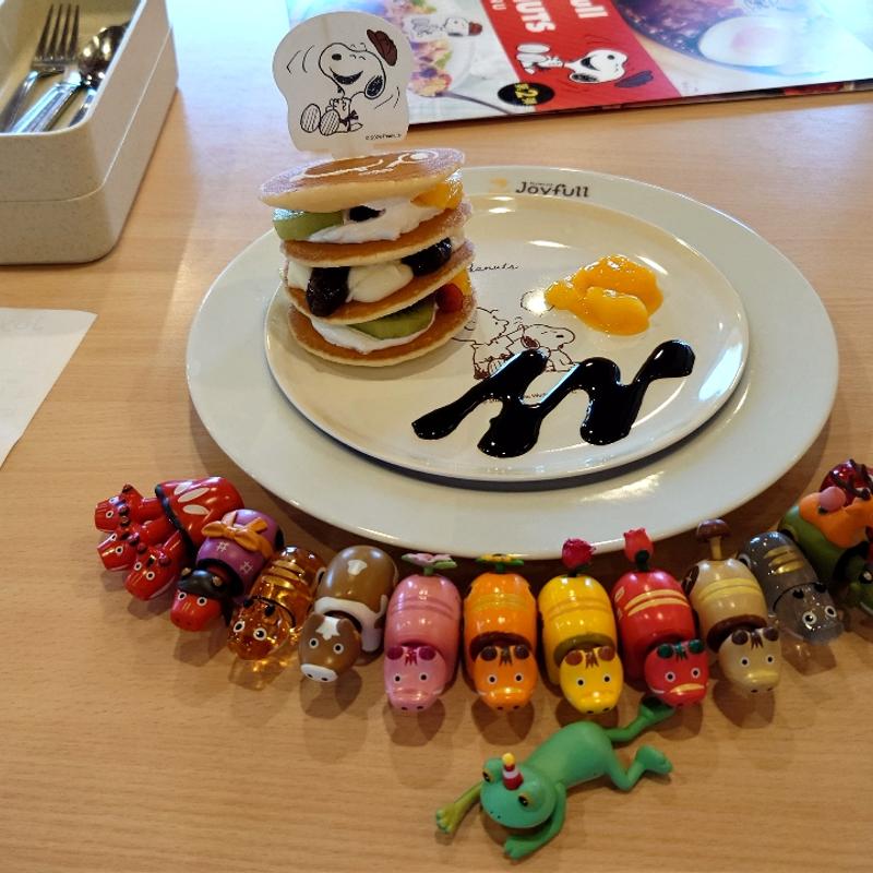 チャーリー・ブラウンのミニパンケーキタワー(ジョイフル 郡山鶴見坦店)