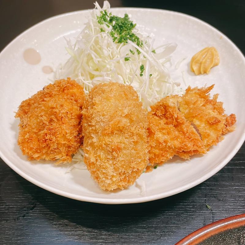 Aミックス定食(ひれ・コロッケ・メンチ))(庵とん )
