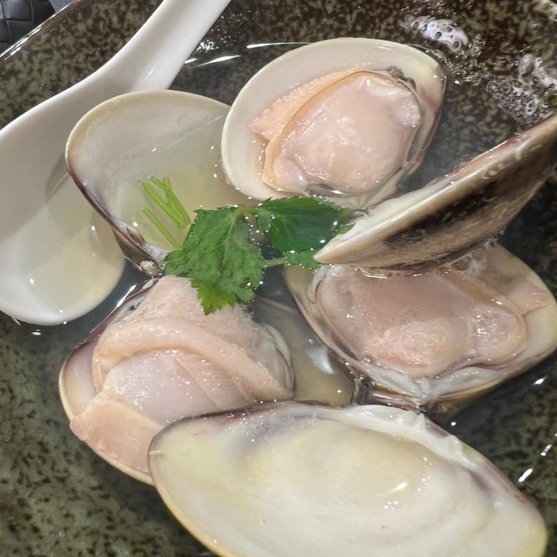 ハマグリの酒蒸し(志ば寿司)