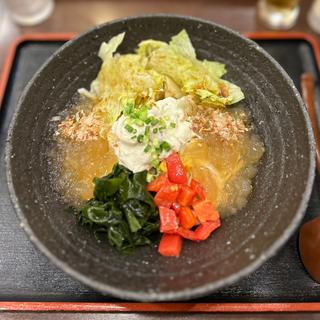 サラダうどん(手打ちうどん　こんぴら茶屋)