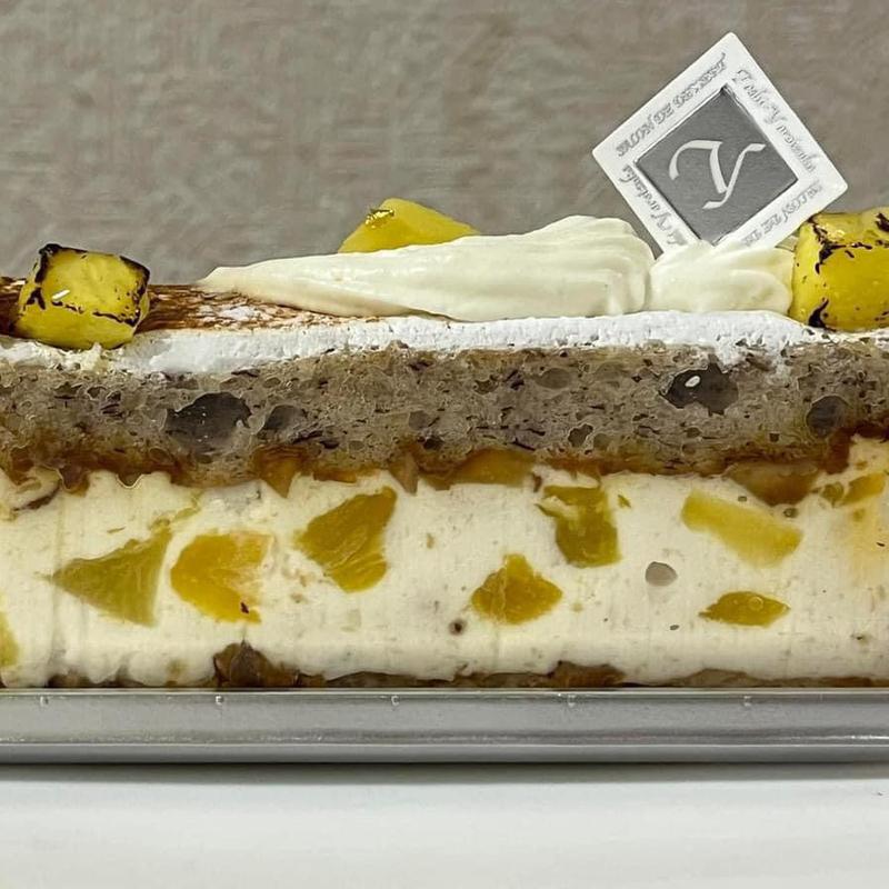 ヌメア(Toshi Yoroizuka Mid Town (トシ ヨロイヅカ ミッドタウン))