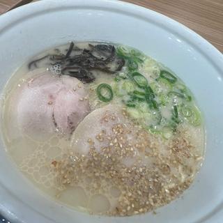 白丸とんこつ(イップウドウ ラーメンエクスプレス 静岡SA店 （IPPUDO RAMEN EXPRESS）)