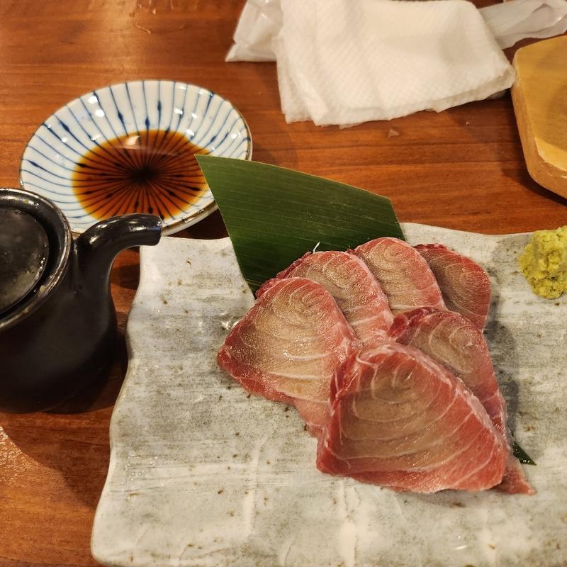 マグロ脳天刺し(立呑酒飯えいちや)