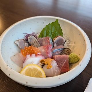 (海鮮食堂 博多まかない屋)