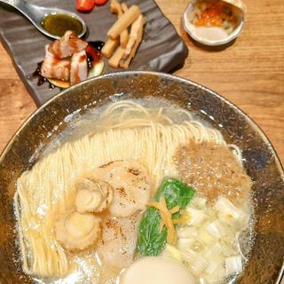 ほたての塩そば(玉子入り) イクラの背脂 塩昆布と西京味噌とほたてのなめろう(Tokyo Style Noodleほたて日和)