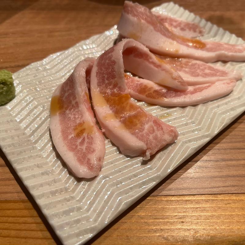 トントロ(Yakiniku 名もなき名店へ 一切入魂一枚売り焼肉)