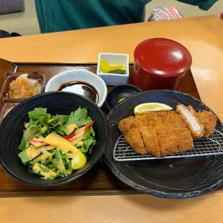 厚切りとんかつ定食(天風　幕張温泉　湯楽の里)