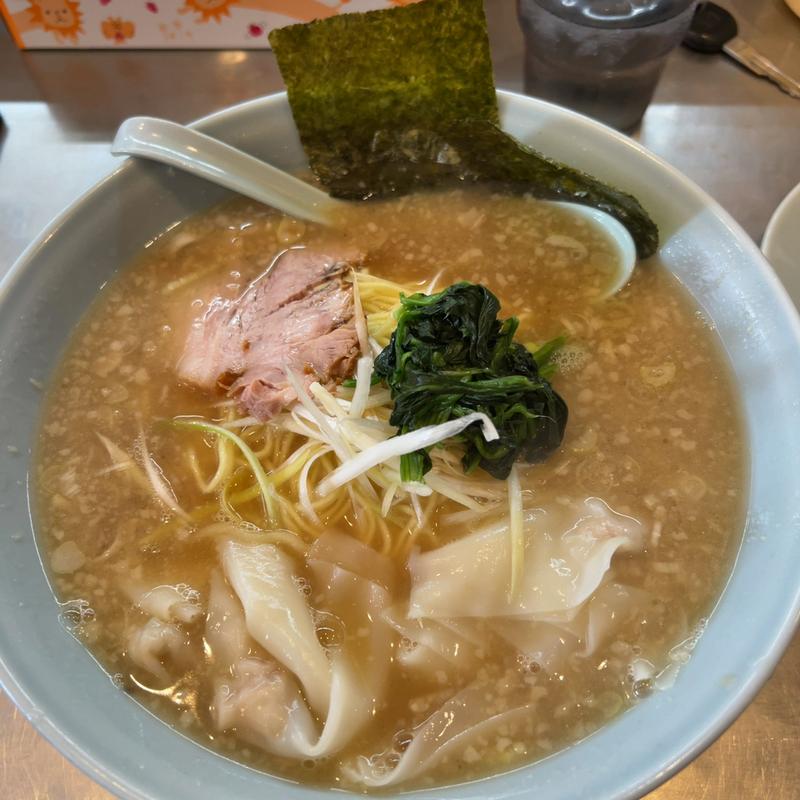 ワンタンメン中盛(ラーメンショップ 新守谷店)