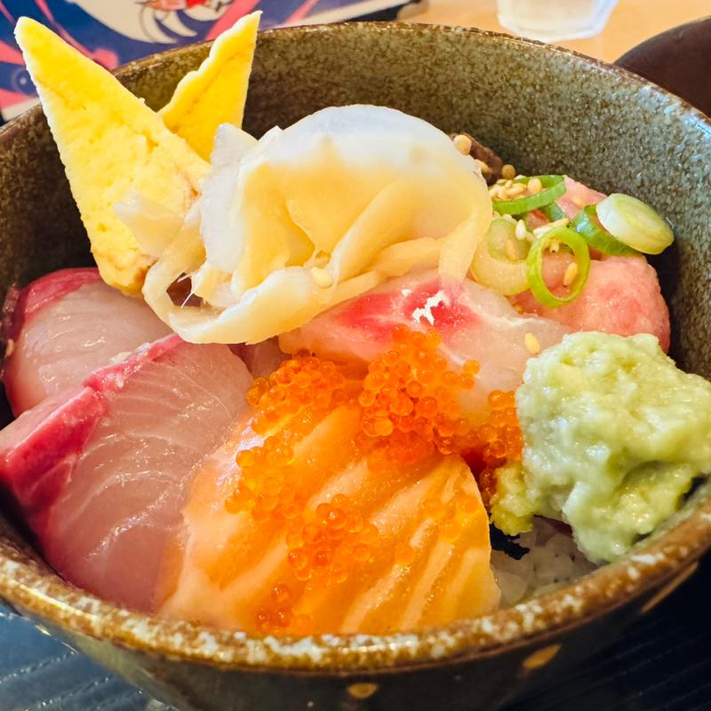 おまかせ丼(ごはん処 藤井堂 )