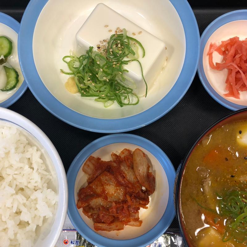 豚汁朝定食(松屋 学芸大学店 )