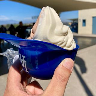 ice cream helmet(Dodgers Team Store)