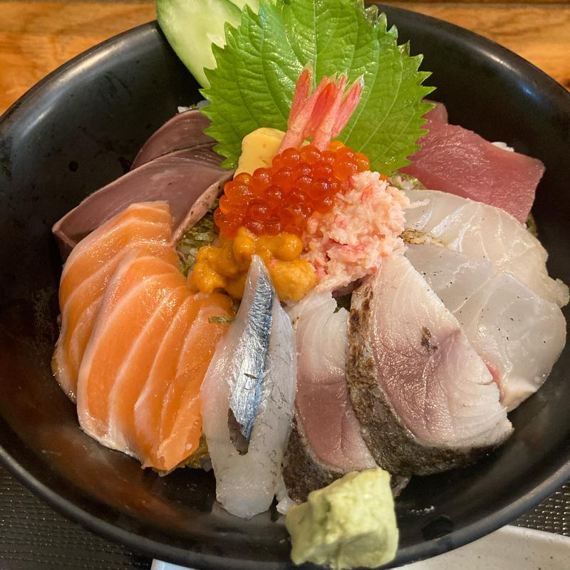 海鮮丼(魚専門店 漁十八番)