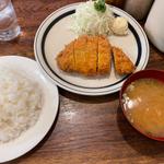 熟成ロースカツ定食