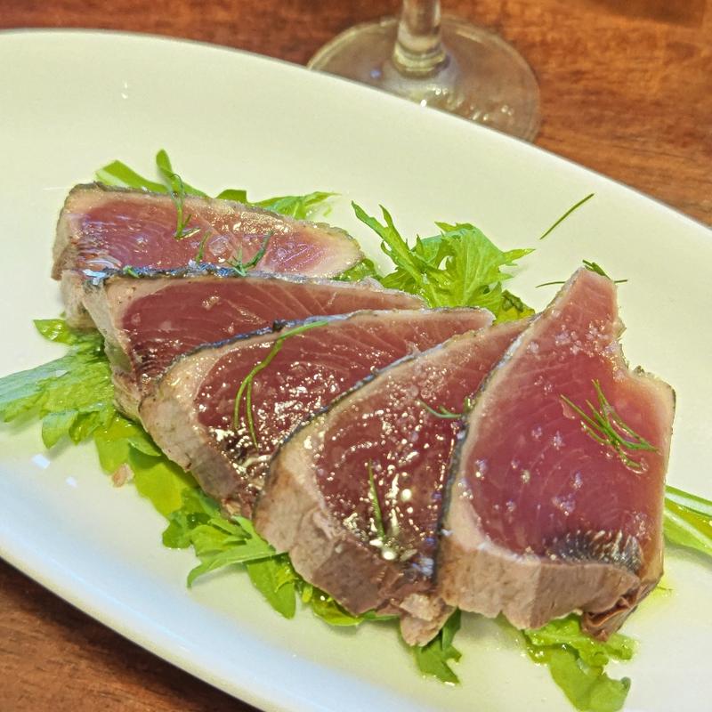 カツオカルパッチョ(Wine Stand Basil)