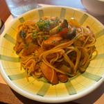 お肉屋さんのソーセージ入りスパゲッティナポリタン(タベルナ・パパ )