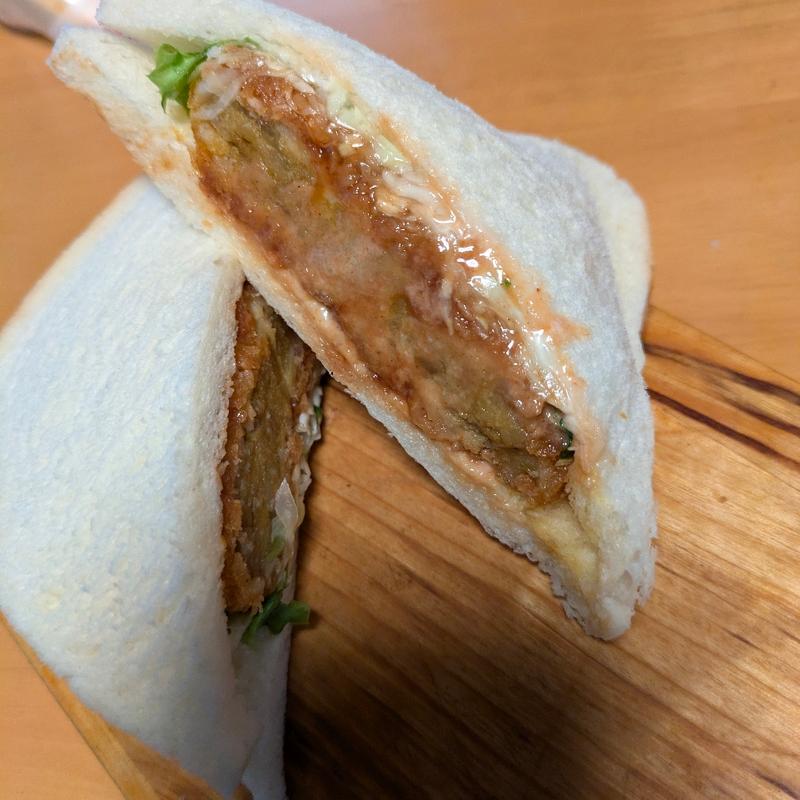 カレーコロッケのサンドイッチ(サンドイッチ専門店 マハロ)